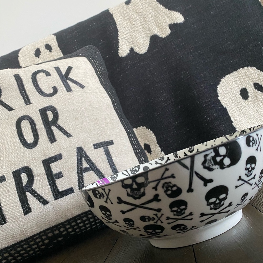 Halloween Bowls Set